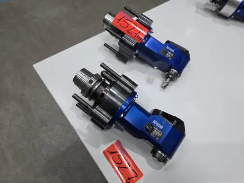 2 aangedreven HSK-A63 gereedschappen/hoekunits 90° Benz