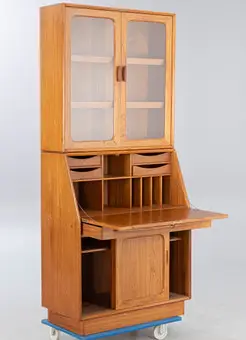 BPS Bernh. Pedersen & Søn, top display cabinet in teak, Denmark.