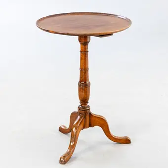 Small lamp table, England, 18th/19th c.