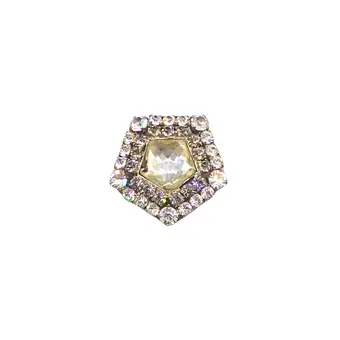 Broche med rhinsten