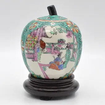 CHINESE BOX, GEISHAS IN THE GARDEN, PORCELAIN WITH WOODEN BASE, GREEN, IN PUMPKIN SHAPE, CHINA, CIRCA 1960S.