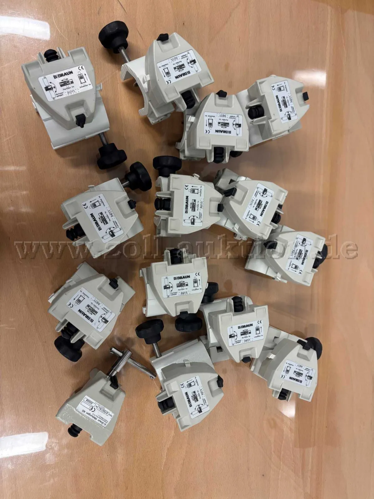 14 Halterungen für Spritzenpumpe (Braun Perfusor Compact)