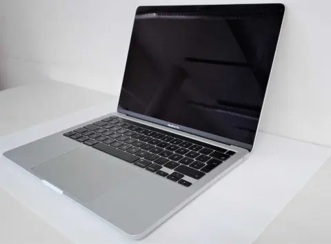1 MacBook Pro 13", A2338, M1, 13,3" (ca. 33,78cm), originele waar