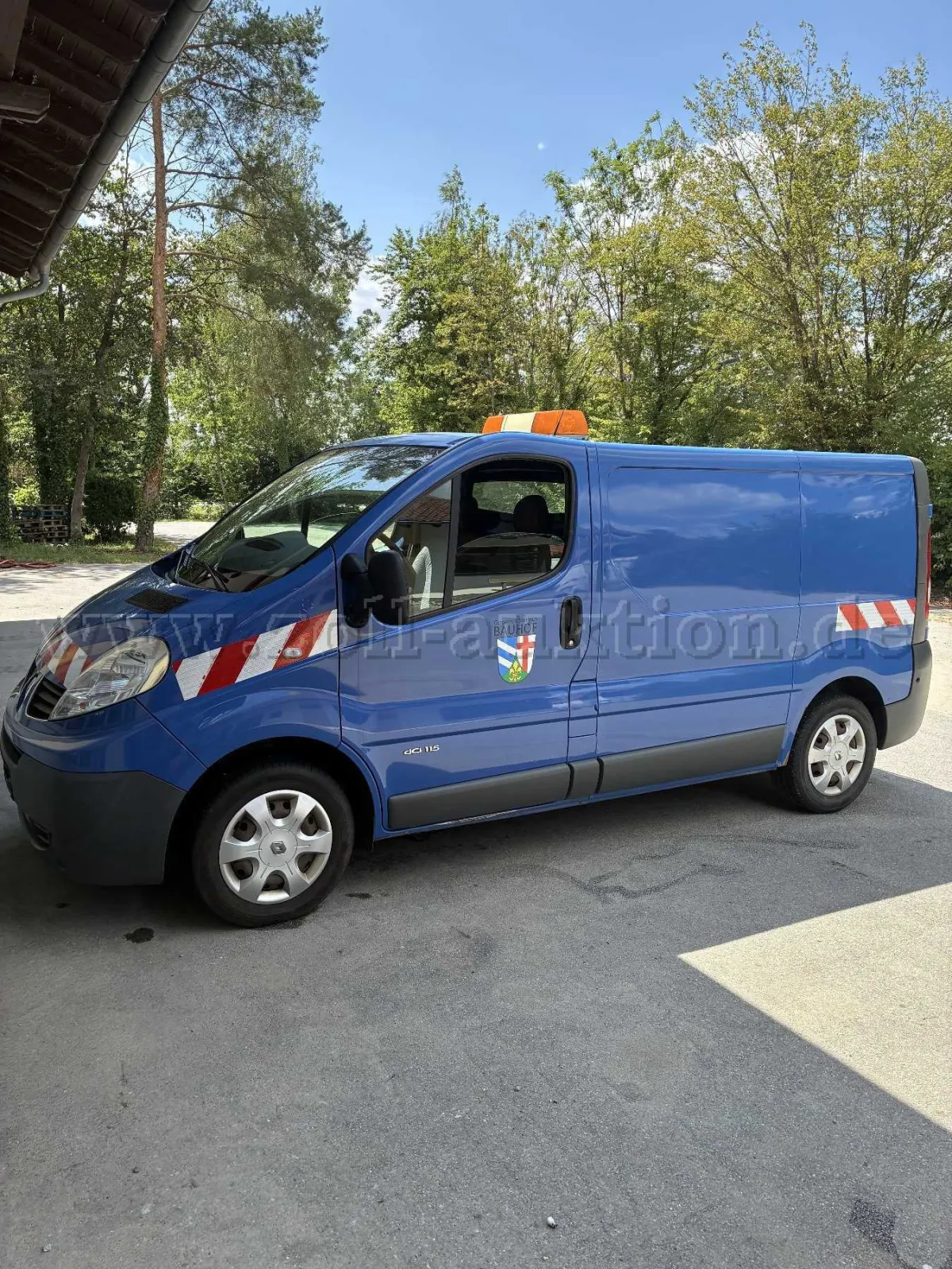 1 Renault Trafic II dCi 115 uszkodzony