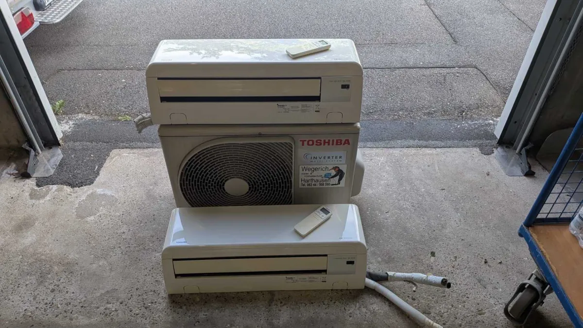 1 climatiseur split Toshiba RAS-M18UAV-E