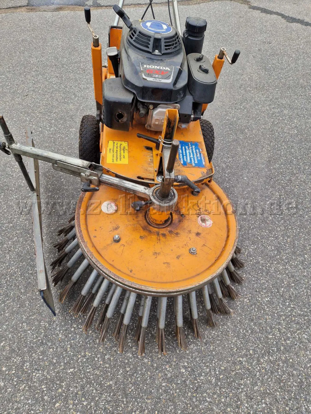 1 stroj na plevel Michaelis KM SV 12V