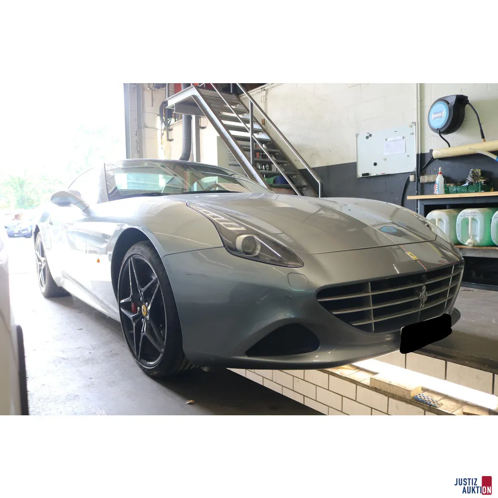 Ferrari California T