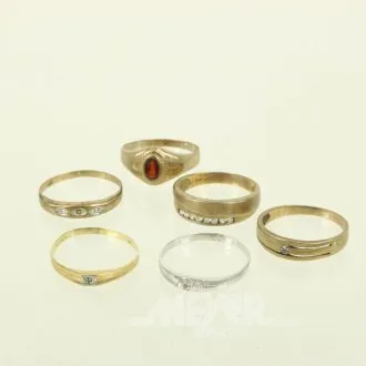 6 Ringe mit Farbsteinen u. Brillanten