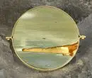 Broche – monture or 585, 14,7 g au total, agate paysage (?), portable aussi en pendentif, d= env. 4 cm