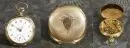 Dames zakhorloge – kast 585 geelgoud, stofdeksel metaal, ca. 20,6 g totaal, emaille wijzerplaat (haarscheur) met Arabische cijfers, kleine…