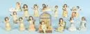 Figurines, 15 pièces - Anges "Goebel" – Porcelaine, polychrome, modèles variés, 1 avec porte-bougie, H= 9-17 cm;