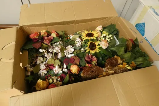Partij kunstbloemen