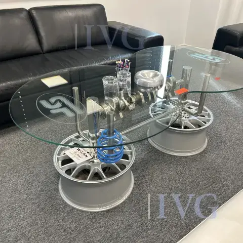 Table d'appoint « pièces automobiles »