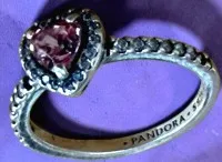 Zilveren ring 925 "Pandora", rode middensteen, heldere stenen aan beide zijden, 2 ontbreken, maat 52, 2 g