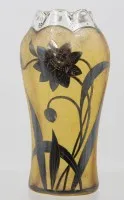 Jugendstil vaas, zilveren overlay in bloemvorm, ca. h 17,5 cm