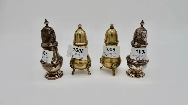 4 salières, dont 2 en argent