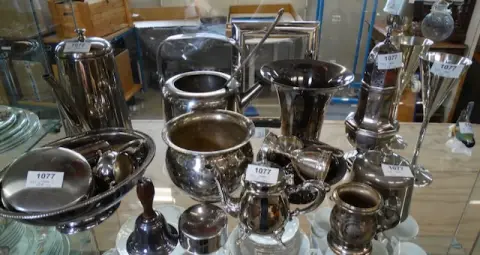 1 lot de pièces diverses