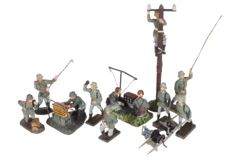 Lot van 10 Lineol/Elastolin radio-operators