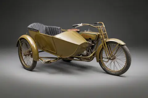 Harley-Davidson z wózkiem bocznym model F