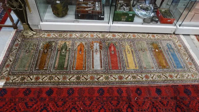 2 rugs