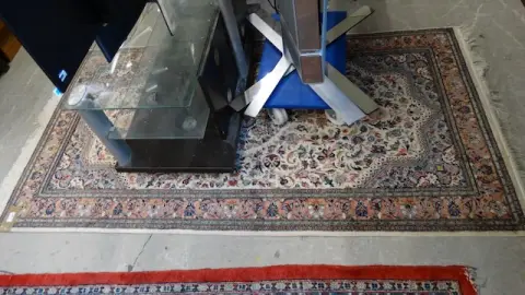 1 carpet