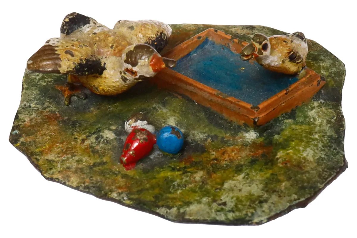 Brąz wiedeński mała diorama z drobiem