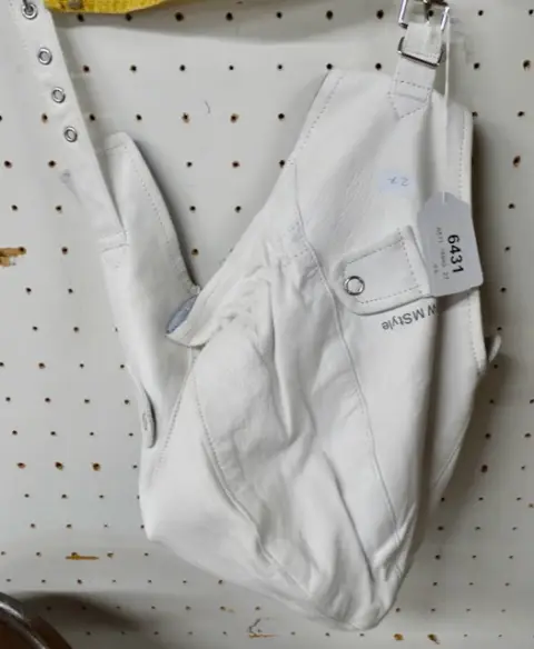 1 BMW cap