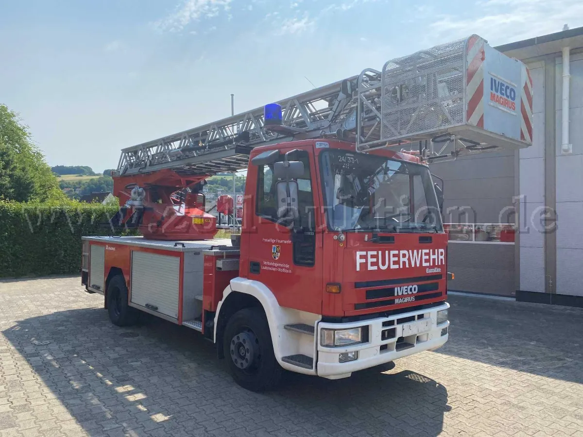1 drabina obrotowa DLK 18-12 CC Magirus, podwozie IVECO