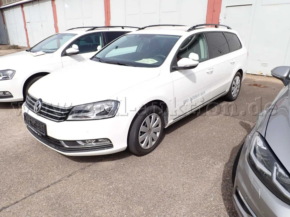 1 VW Passat Variant 2.0 TDI Trendline BMT 4Motion автомобиль для ремонта - BD16-1565