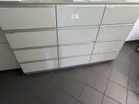 1 suspension filing cabinet, 3x4 drawers
