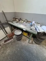 1 Arbeitstisch