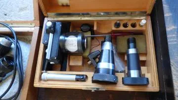 Precision centring and testing device Fabr.: FEINMECHANIK GMBH