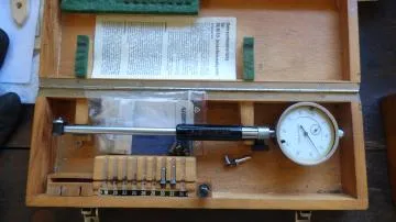 Instrument de mesure intérieure de précision