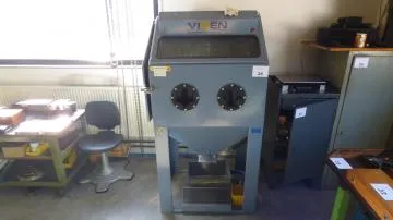 Glass bead blasting machine Fabr.: VIXEN