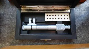 Measuring device make: MAHR
