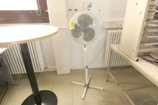 Stojanový ventilátor