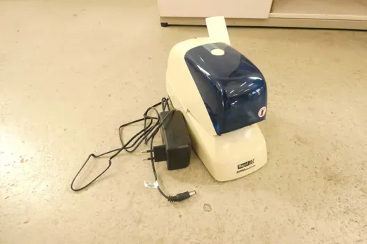 Rapid - Elektrická sešívačka s napájením