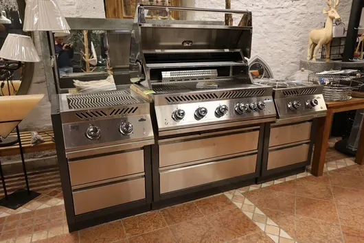 Napoleon OASIS outdoor kitchen