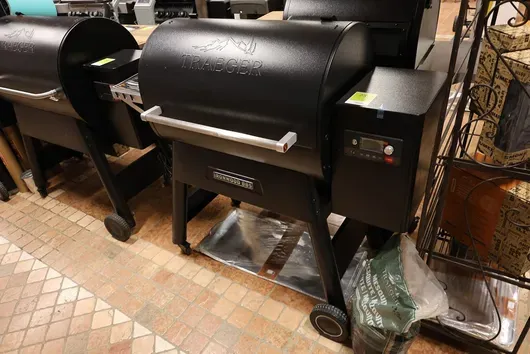 Traeger Ironwood 650 / 885 Wood Pellet Grill