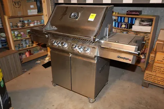 Napoleon plynový gril Prestige Pro 500