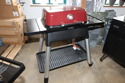 Plynový gril Everdure Furnace