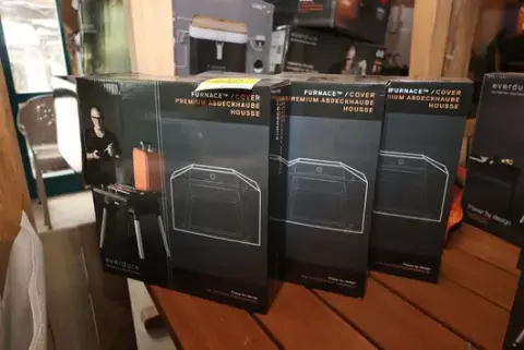 3 x kryt Everdure