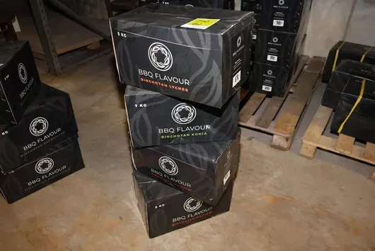 4 x 5 kg brikety s příchutí BBQ