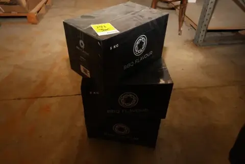3 x 5 kg brikety s příchutí BBQ