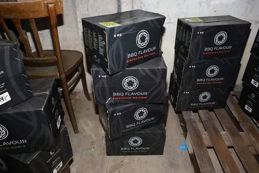4 x 5 kg brikety s příchutí BBQ