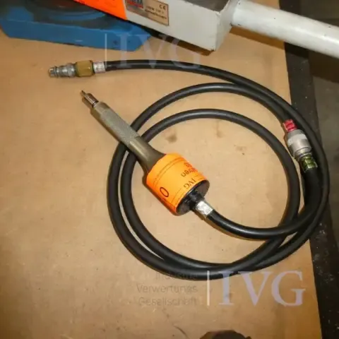 Pneumatic straight grinder