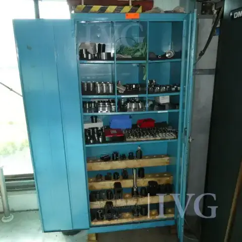 Stahl-Schrank