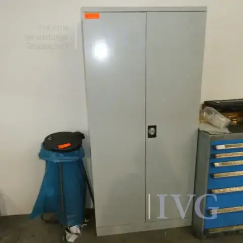 Stahl-Schrank
