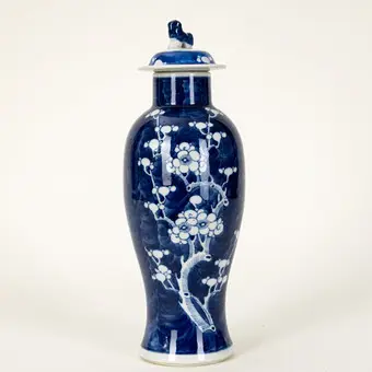 Blauw-witte dekselvaas, China, Guangxu-periode