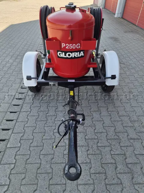 1 pulvertilhenger P250 fra firmaet Gloria